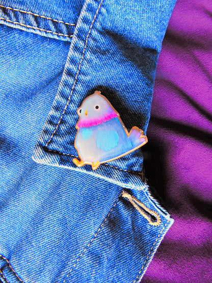 Perplexed Pigeon wooden pin